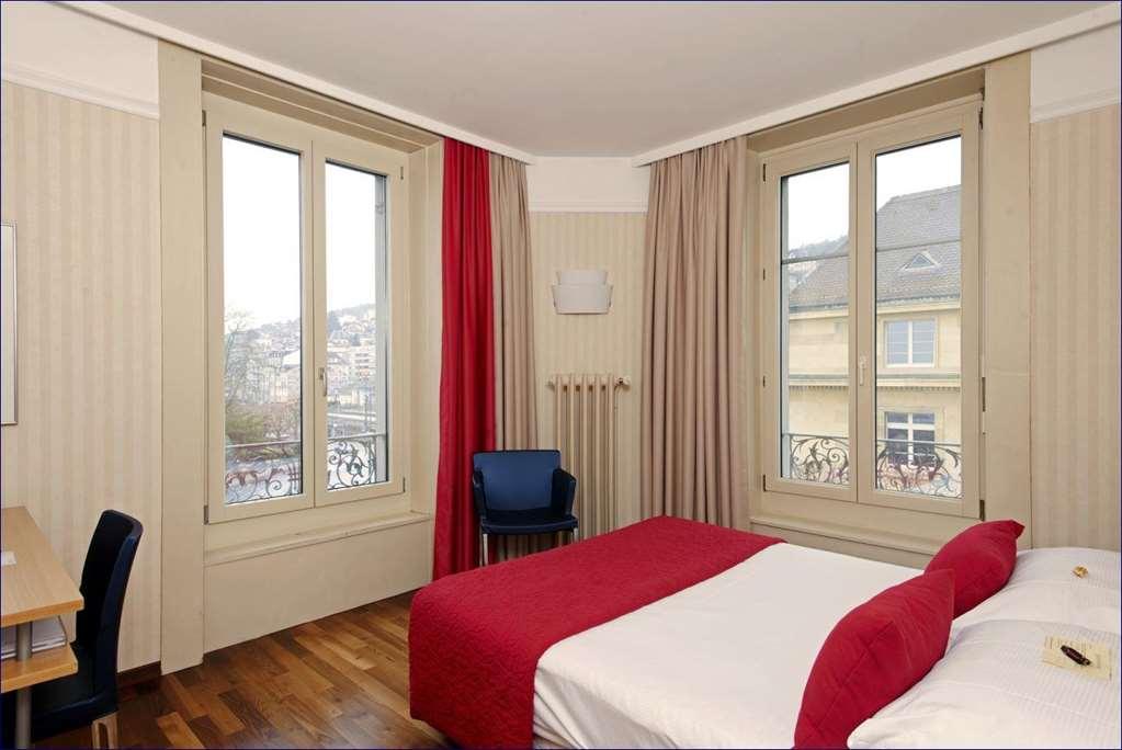 Hotel Alpes & Lac Neuchâtel Oda fotoğraf