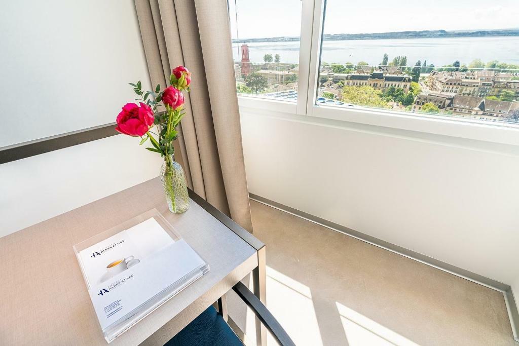 Hotel Alpes & Lac Neuchâtel Dış mekan fotoğraf